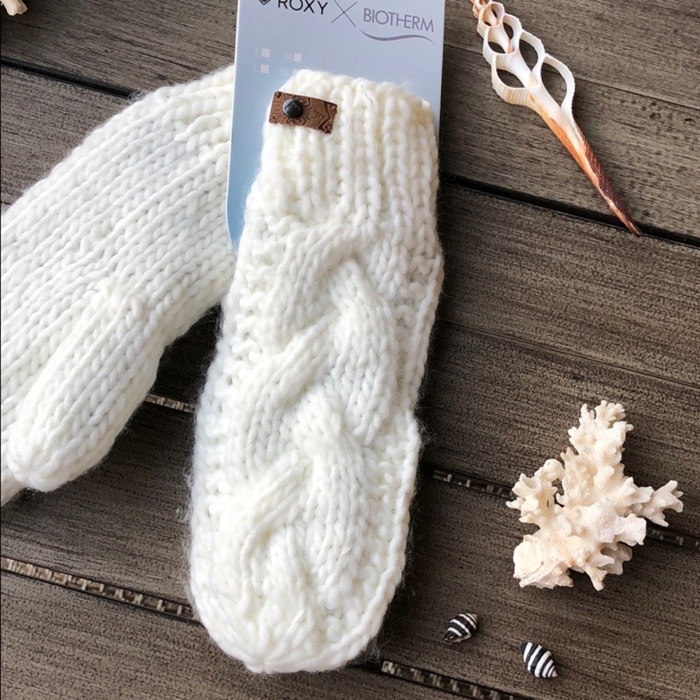🔥🔥FREE...WITH LARGE BUNDLES ROXY-WINTER GLOVES🔥 - Picture 4 of 5